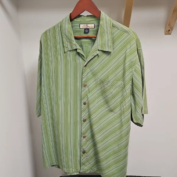 Tommy Bahama Men's Casual Shirts/Tropical Design (lot of 2) - Picture 4 of 5